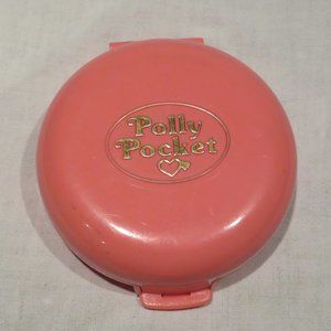 Polly Pocket Animal Hospital compact